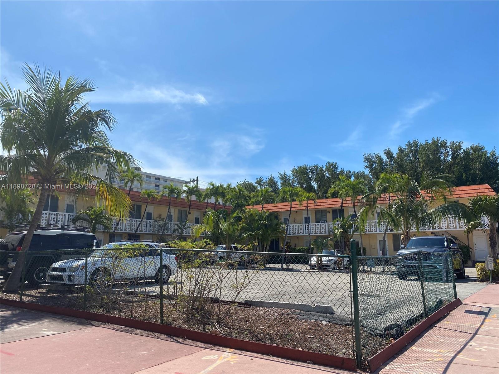 Image 3: Building is in the corner of Collins Ave and Fifth Street. South Beach.