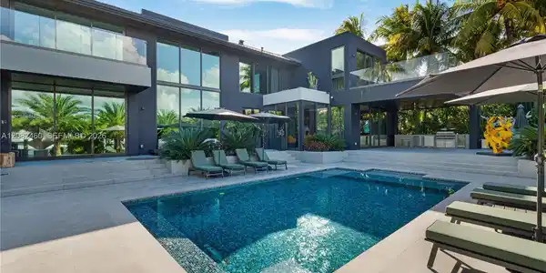 131 Cape Florida Dr