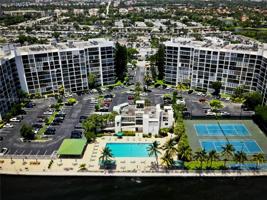 1000 Parkview Dr Unit 1008