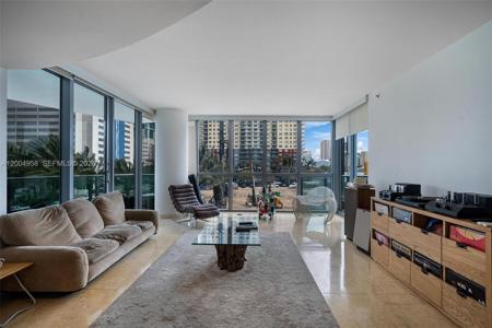 1331 Brickell Bay Dr