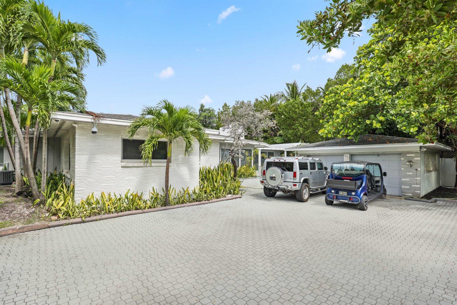 Image 2: 12 Sylvan Lane - 71.jpg-SMALL