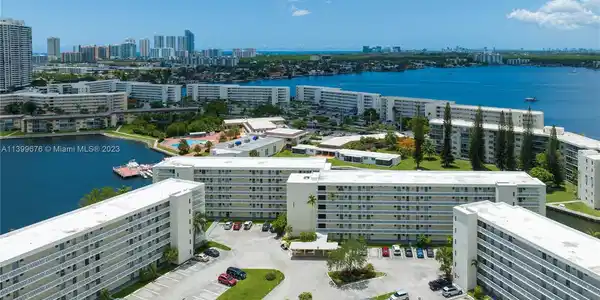 2859 Leonard Dr Unit G209