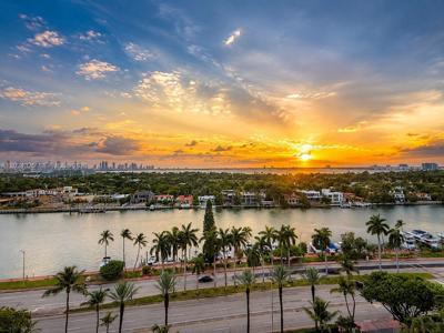 5151 Collins Ave