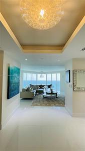19111 Collins Ave