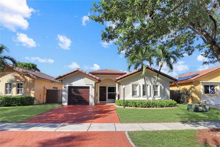 4169 NE 30 ST