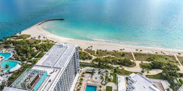 10275 Collins Ave Unit 429