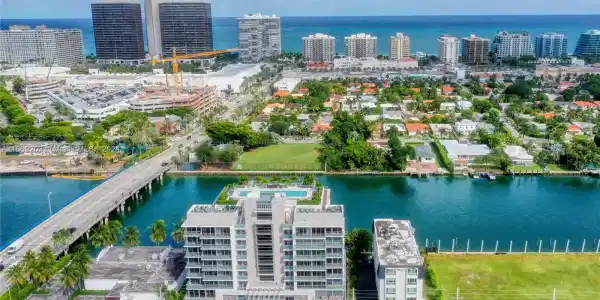9521 E Bay Harbor Dr
