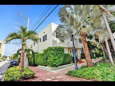359 Meridian Ave