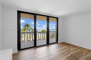 1111 Crandon Blvd Unit B305