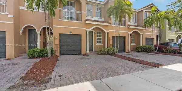 1415 SE 26th Ave