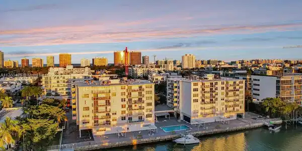 10000 W Bay Harbor Dr