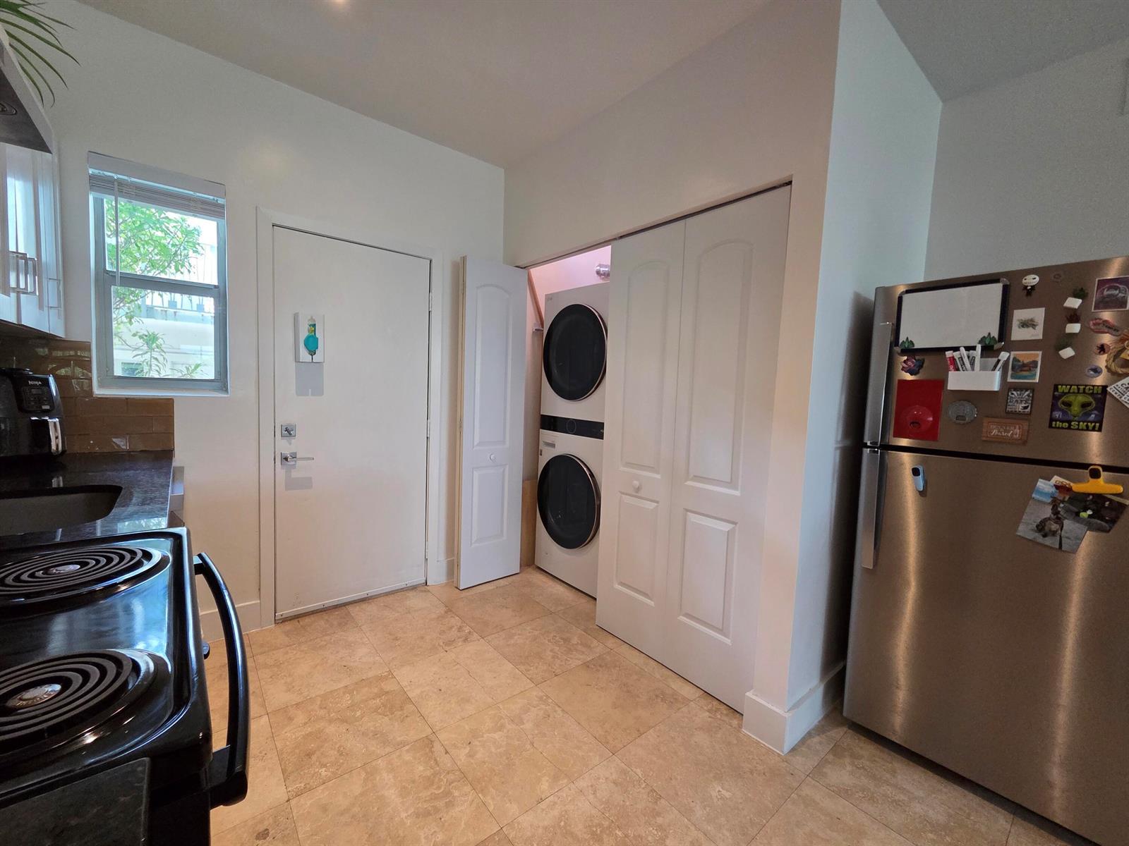 Image 3: Laundry Area