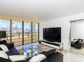 555 NE 15th St Unit 19H