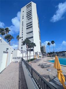 300 Three Islands Blvd