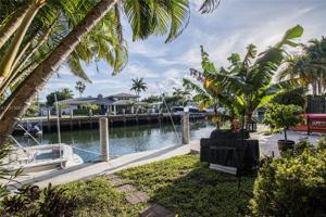 1544 NE 105th St Unit B10