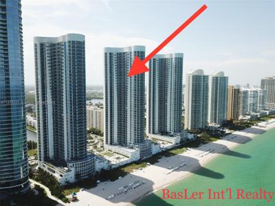 15901 Collins Ave