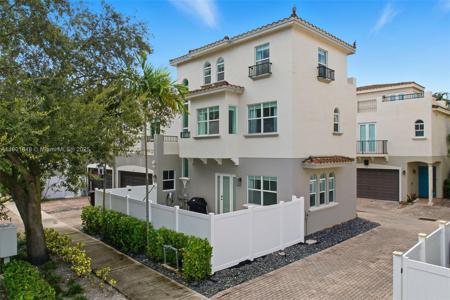 623 NE 11th Ave