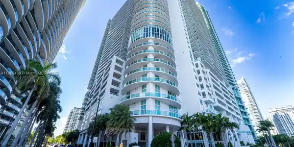 1800 N Bayshore Dr