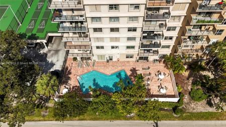 1625 SE 10th Ave