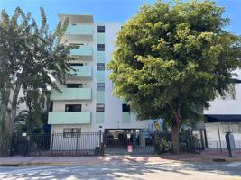 1418 Collins Ave Unit 502