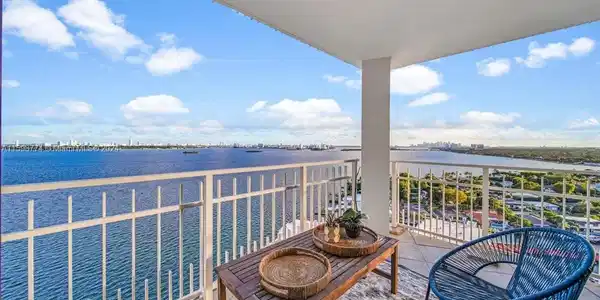 4000 Towerside Ter