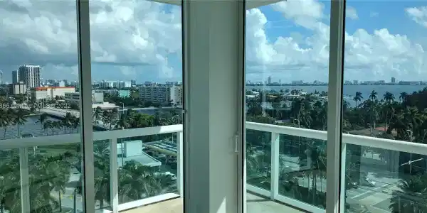 7900 Harbor Island Dr Unit 925