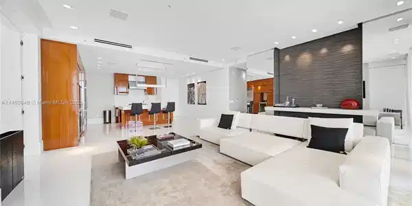 9701 Collins Ave