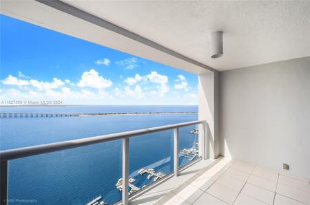 1541 Brickell Ave