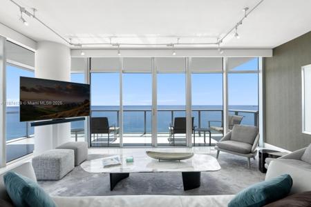 3737 Collins Ave