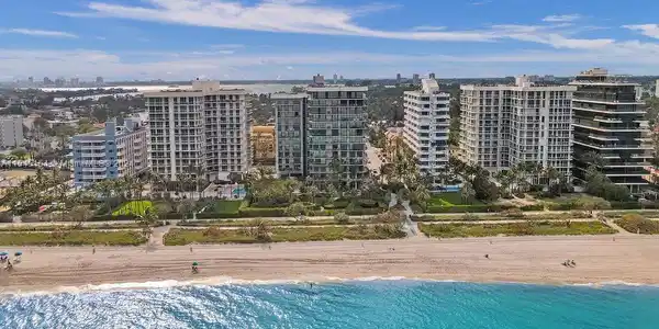 8877 Collins Ave
