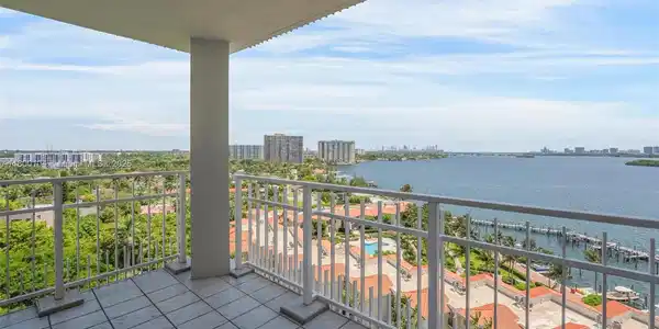 4000 Towerside Ter