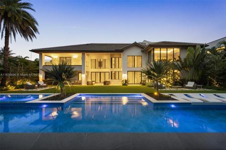 110 Holiday Dr