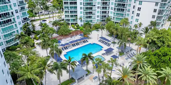 500 SE Mizner