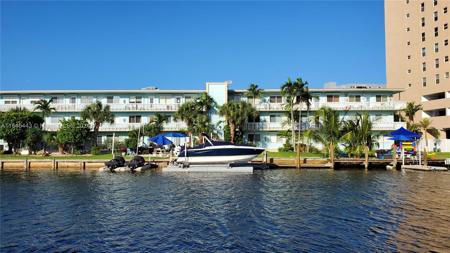 467 Golden Isles Dr