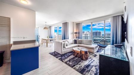 3101 Bayshore Dr