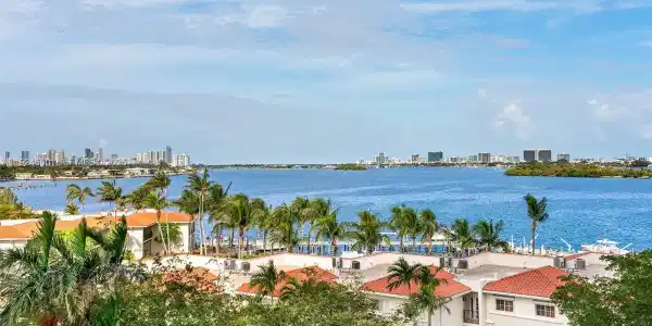 4000 Towerside Ter