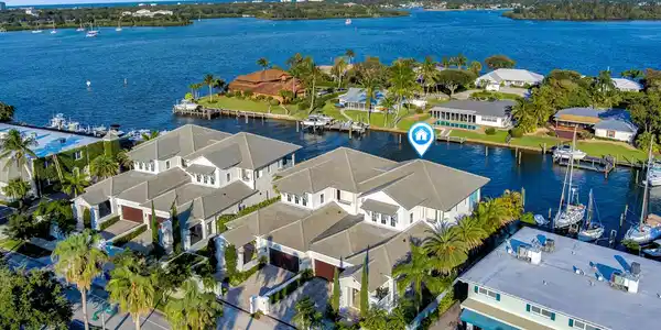 21 Royal Palm Pointe D