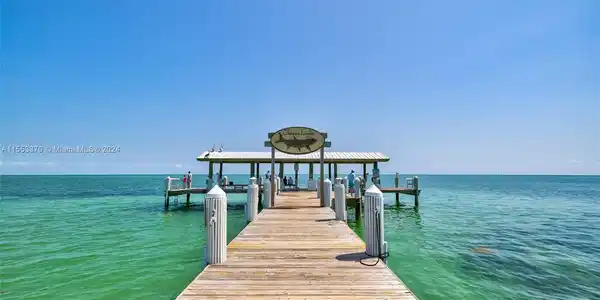 81801 Overseas Hwy