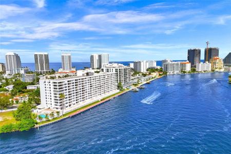 511 Bayshore Dr