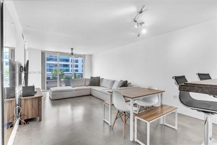 1401 Bay Rd