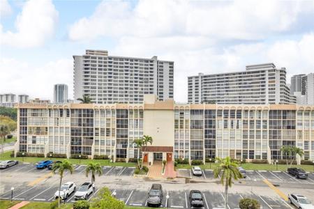 501 Three Islands Blvd