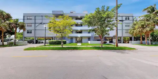16518 NE 26th Ave Unit 302