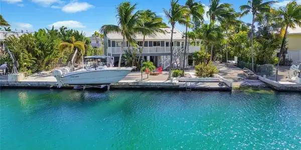 17081 W Starfish Ln W
