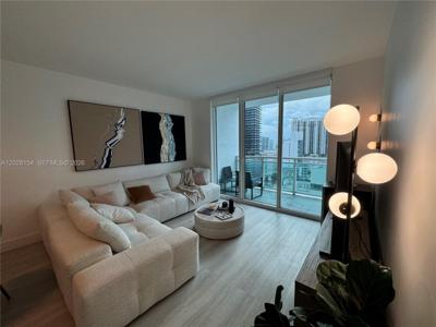 951 Brickell Ave