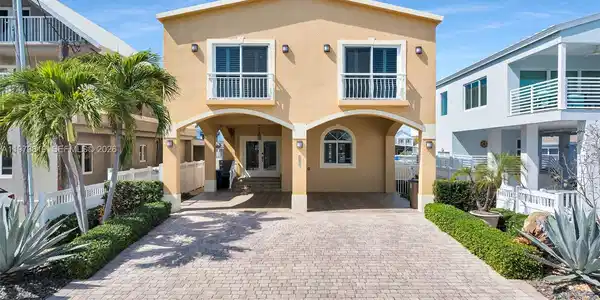 226 Normandy Dr