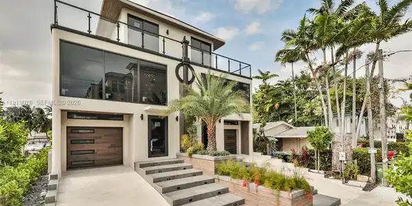 321 Hendricks Isle