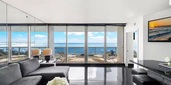 4779 Collins Ave