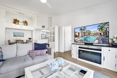 2125 SE 10th
