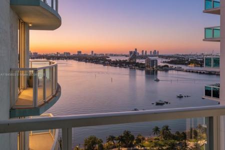 1900 N Bayshore Dr