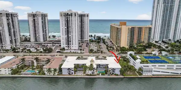 2600 S Ocean Dr